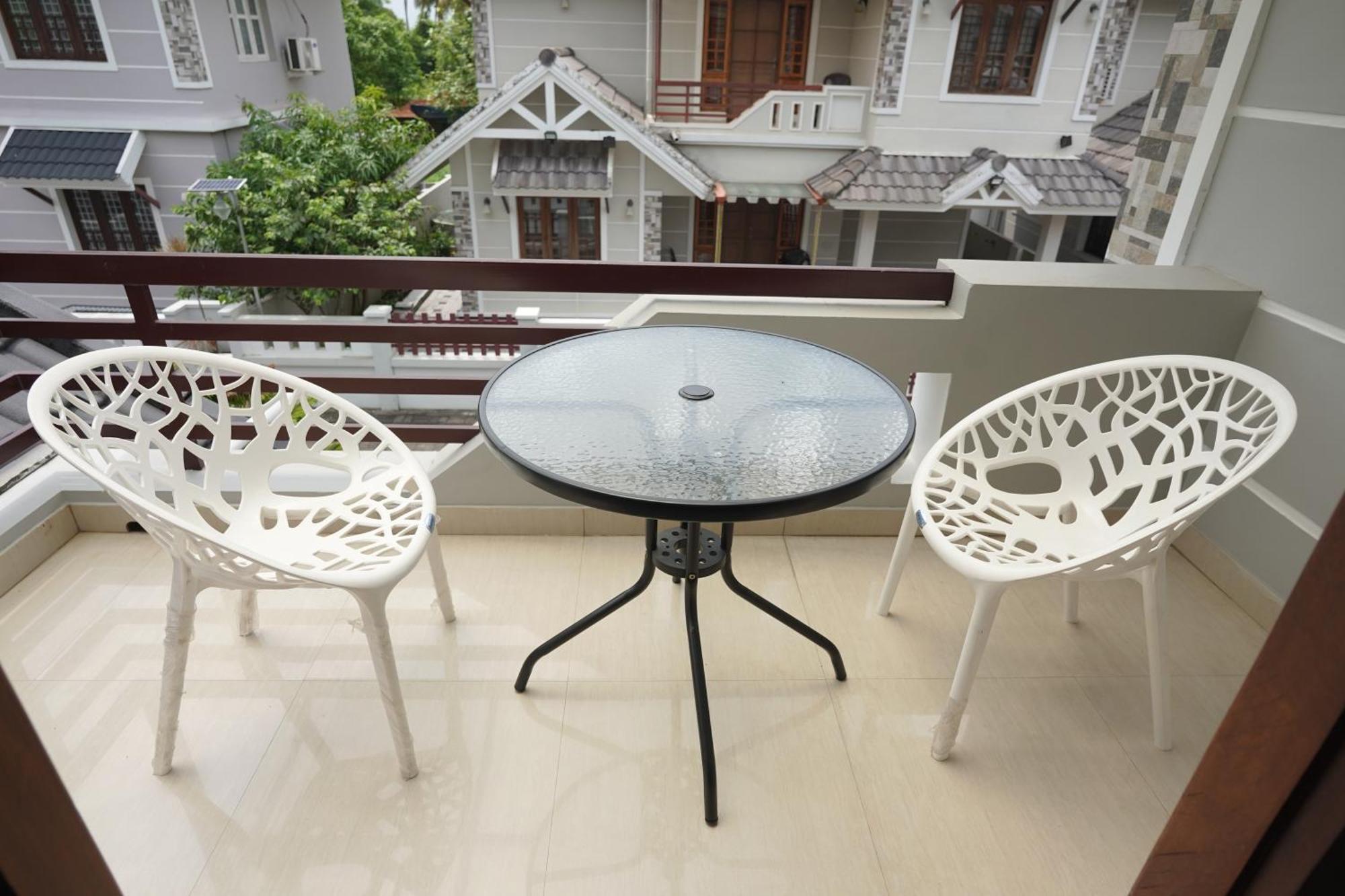 Swapna Home Suites Nedumbassery Kültér fotó