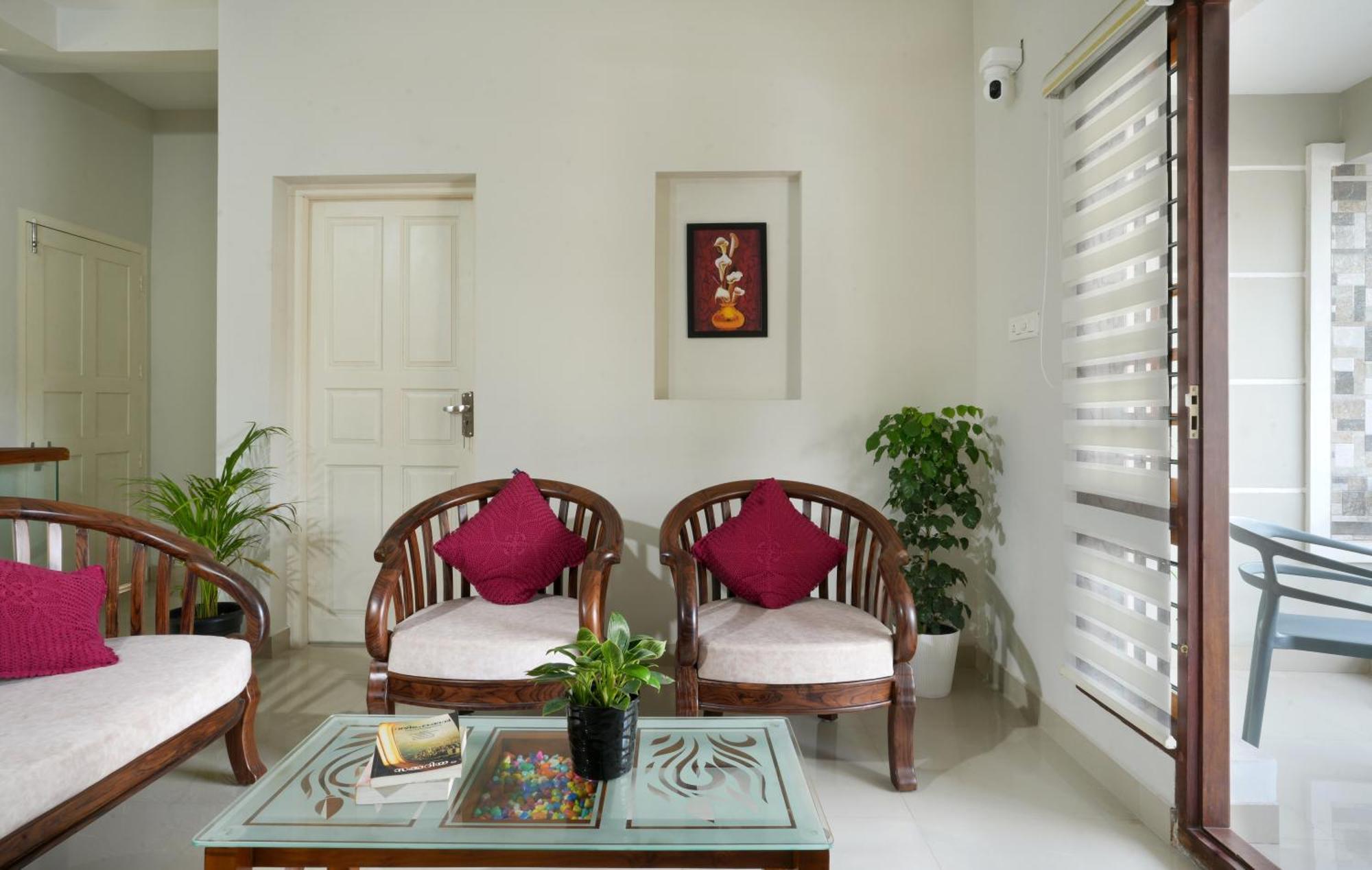 Swapna Home Suites Nedumbassery Kültér fotó